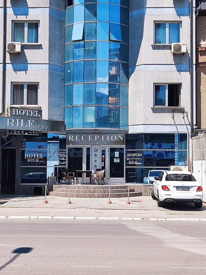 Hotel Rile Men Blue Ni Exterior foto